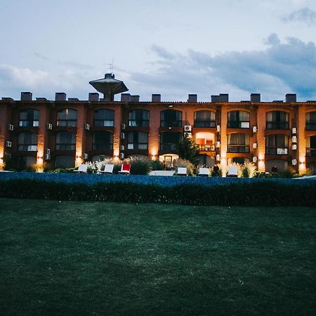 ホテル Wyndham Garden Montevideo Carrasco シウダ・デ・ラ・コスタ エクステリア 写真