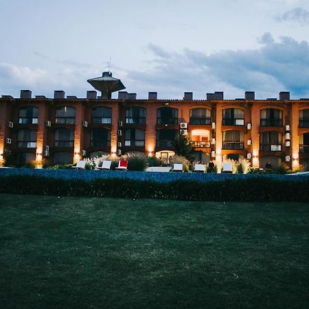 ホテル Wyndham Garden Montevideo Carrasco エクステリア 写真