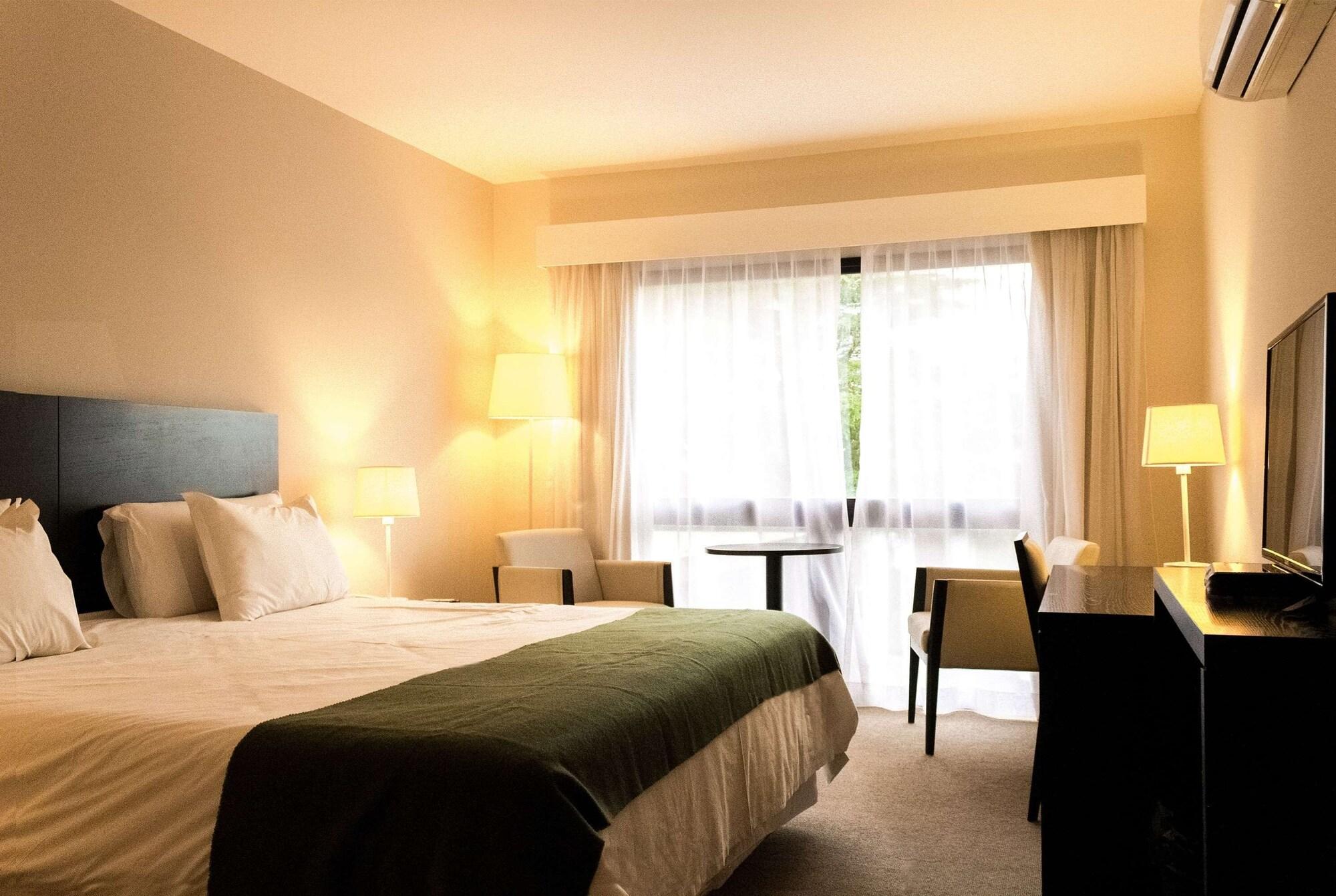ホテル Wyndham Garden Montevideo Carrasco シウダ・デ・ラ・コスタ エクステリア 写真