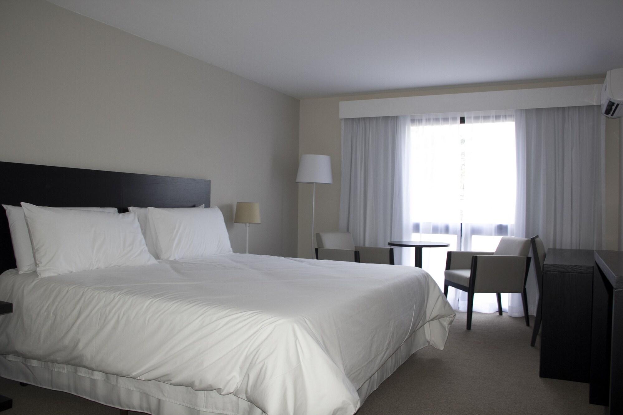 ホテル Wyndham Garden Montevideo Carrasco シウダ・デ・ラ・コスタ エクステリア 写真