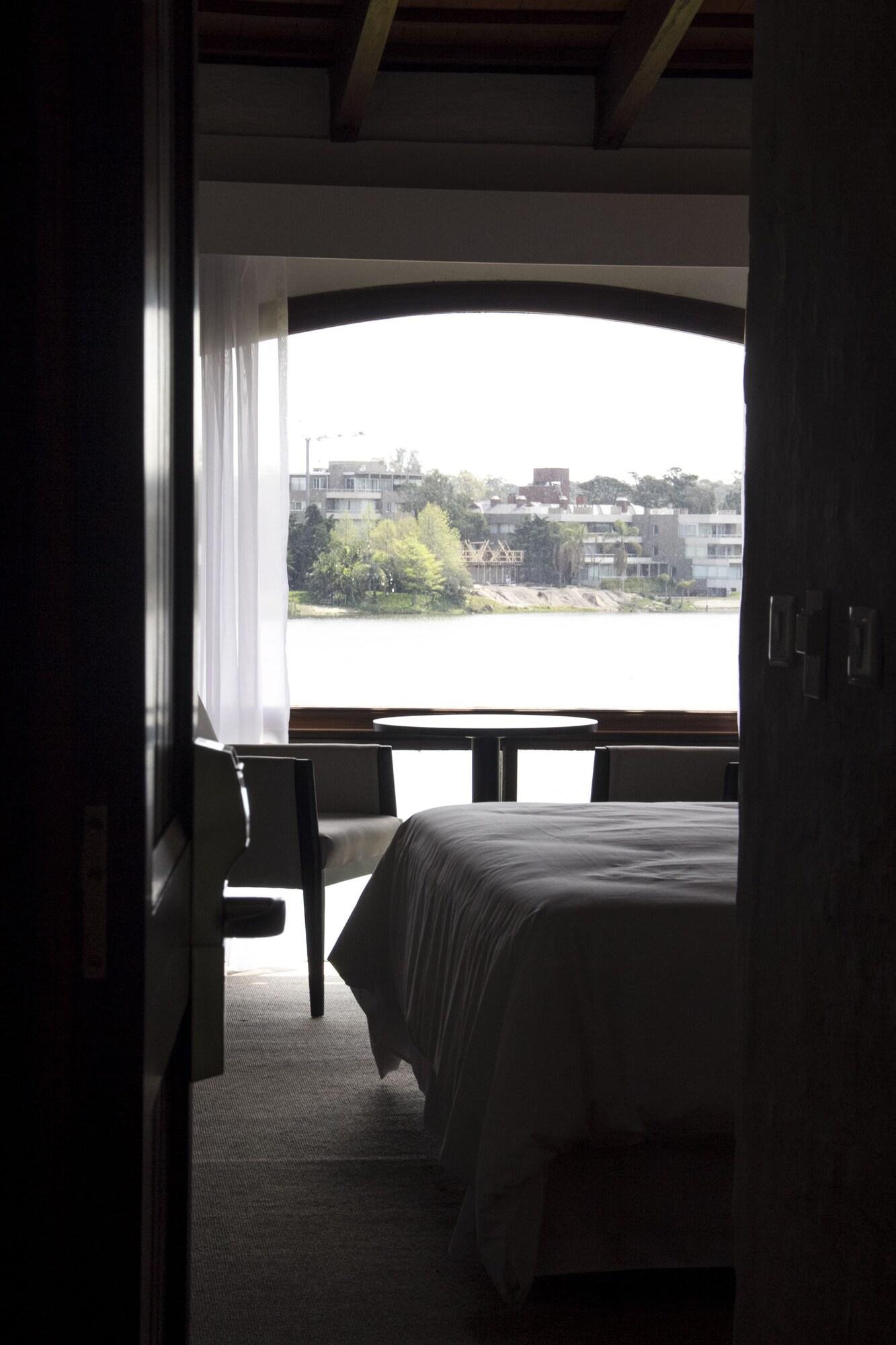 ホテル Wyndham Garden Montevideo Carrasco シウダ・デ・ラ・コスタ エクステリア 写真