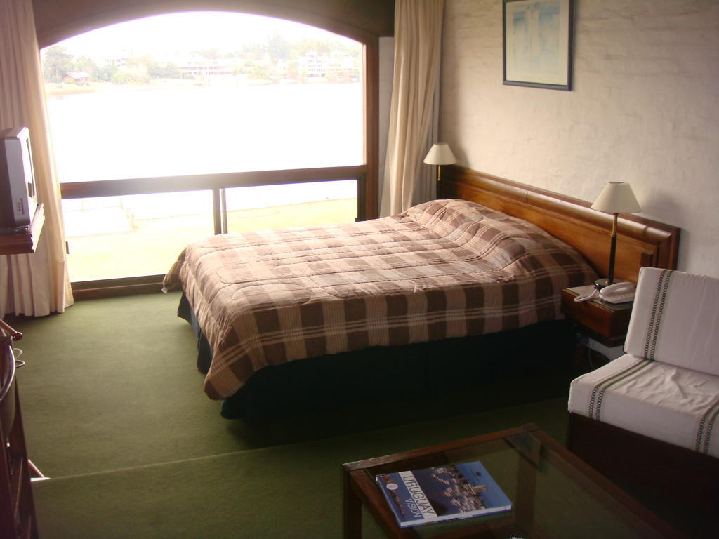 ホテル Wyndham Garden Montevideo Carrasco シウダ・デ・ラ・コスタ 部屋 写真